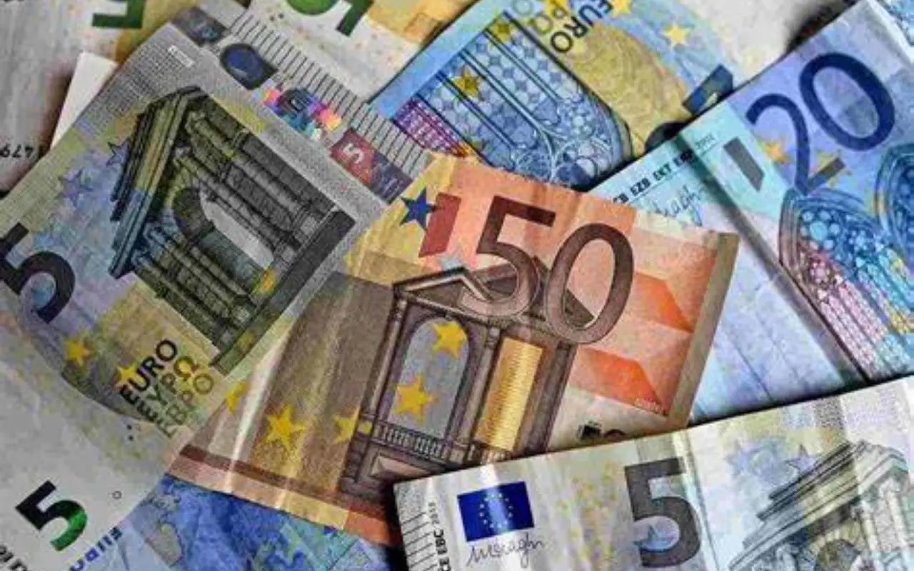 Dal 2025 nuove regole bancarie, in arrivo buone notizie per i risparmiatori Immagine selezionata