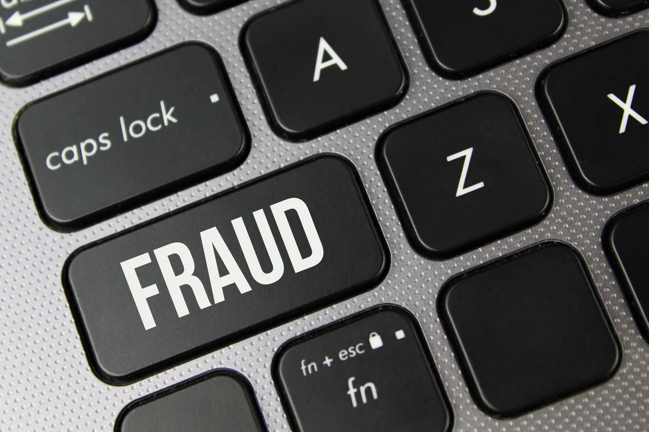 Il mercato nascosto degli account falsi online, per eludere i controlli Immagine selezionata