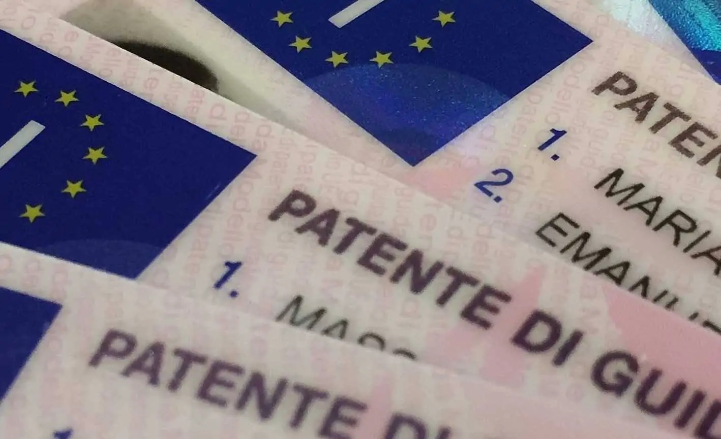 Patente per gli anziani: ecco a quale età aumenta il rischio di revoca Immagine selezionata