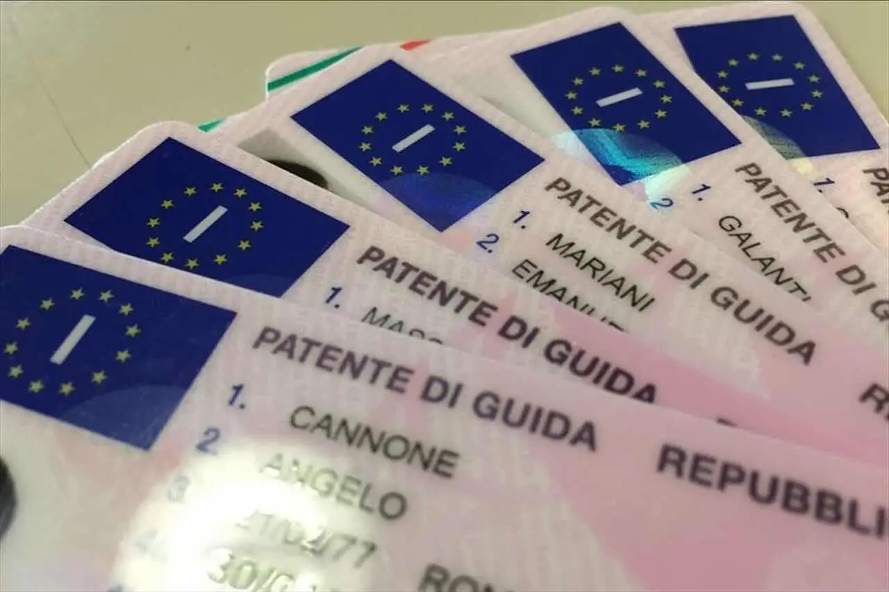 Patente per gli anziani: ecco a quale età aumenta il rischio di revoca Immagine selezionata